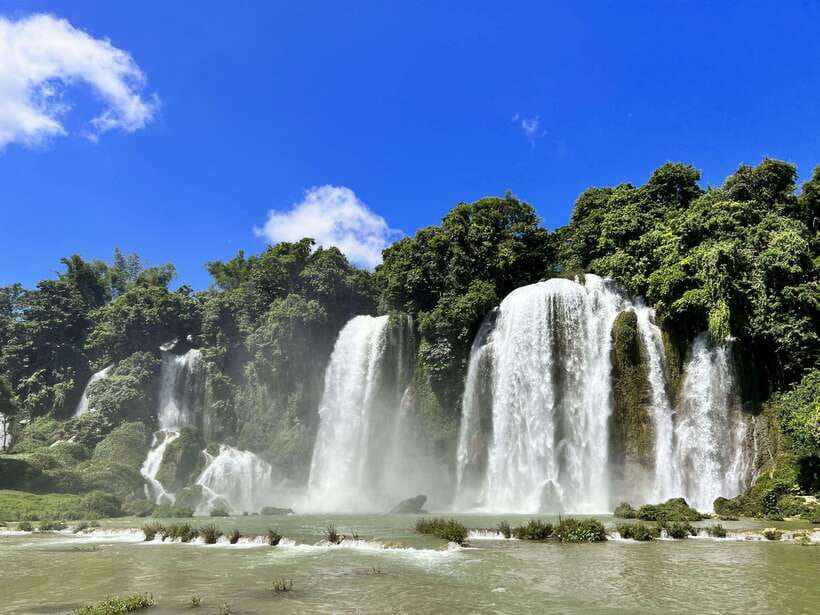 Cao Bằng: Ban Gioc Waterfall Full-Day With Local Guide - Ma Phuc Pass and Ban Viet Lake