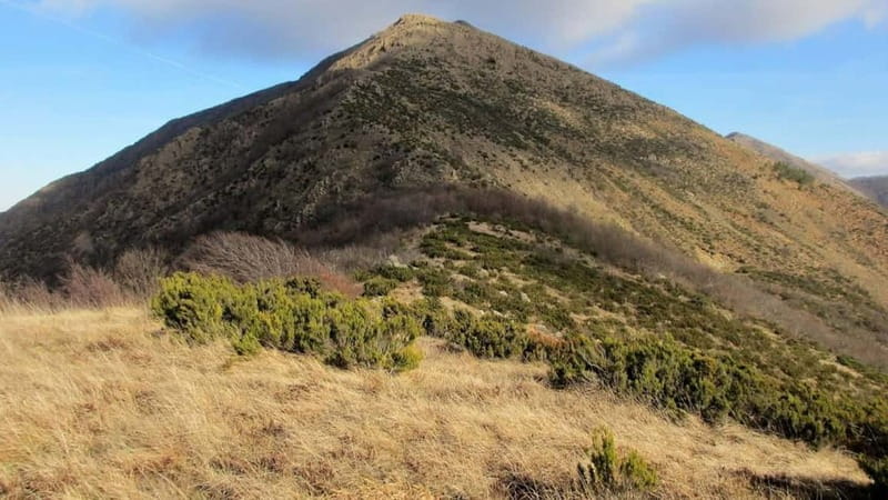 Capanne di Marcarolo Park: hiking on Mount Tobbio - An In-Depth Look at the Hiking Experience