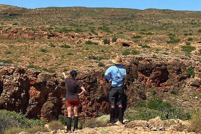 Cape Range National Park Full-Day Trekking Adventure - Coastal Plains and Dunes to Ningaloo Lagoon  