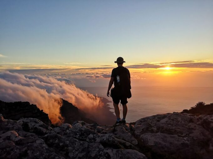 Cape Town: 3-Hour Table Mountain Hike via Platteklip Gorge - Descent Options and Safety