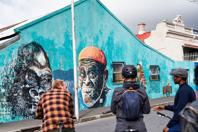 Cape Town City and Woodstock Bicycle Tour - Biking Through the District Six Legacy