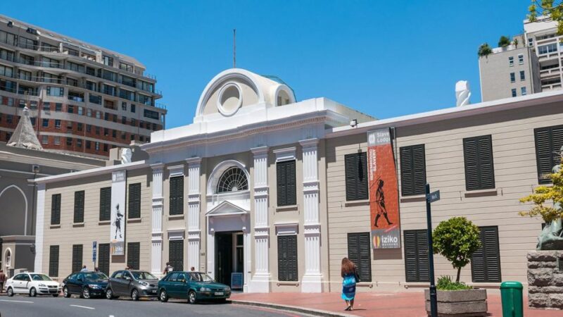 Cape Town City: Full Day Tour - Lush Companys Gardens