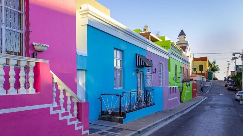 Cape Town City: Full Day Tour - Vibrant Greenmarket Square