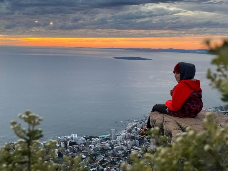 Cape Town: Lions Head Sunrise or Sunset Hike - Whats Included and Needed
