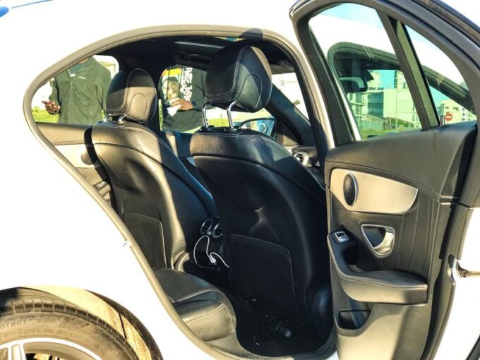 Cape Town: Pvt Airport - Hotel Transfer. One Way - Destination Highlights