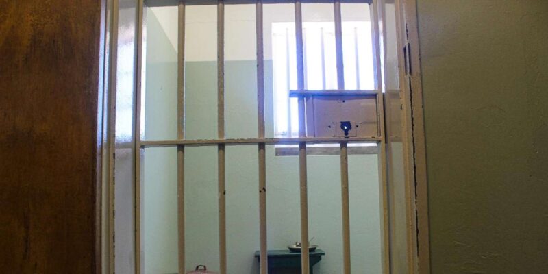 Cape Town: Robben Island Ferry Ticket Plus Guided Tour - Inclusions and Meeting Point