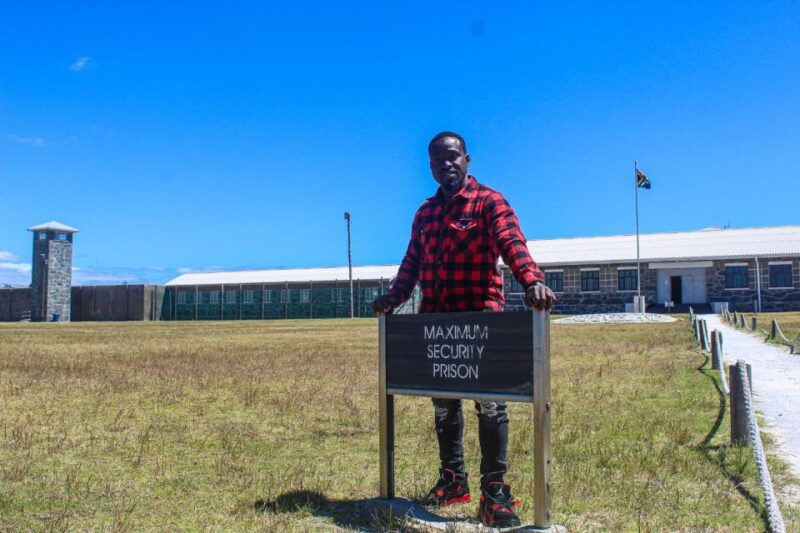 Cape Town: Robben Island Plus Table Mountain Tickets - Table Mountain Attractions