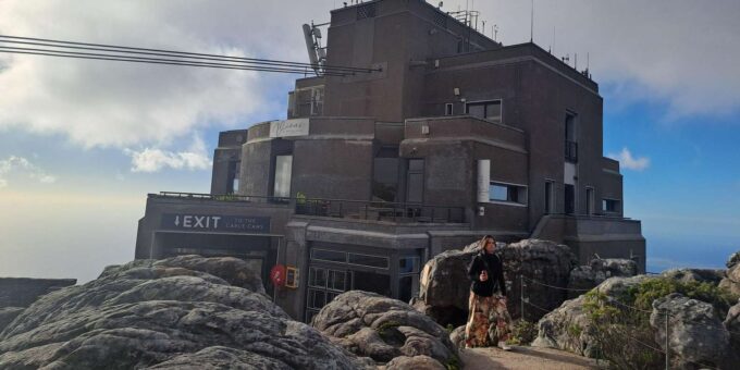 Cape Town: Table Mountain Cable Car Ticket With Transfer - Transportation and Pickup Details