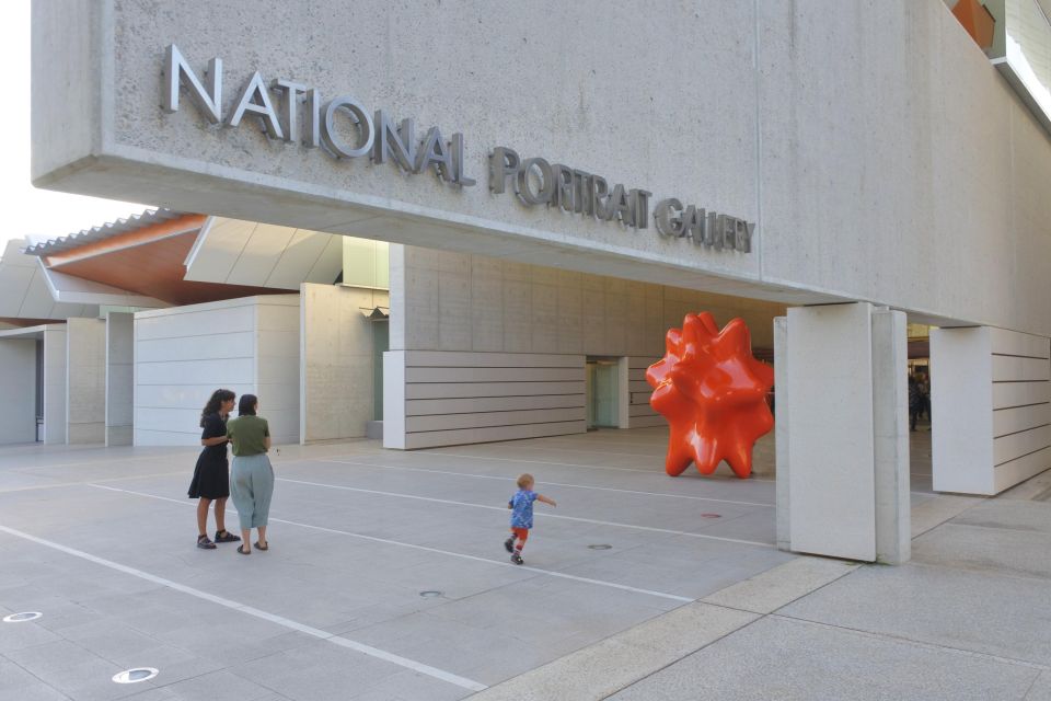 Capital Christmas: Private Festive Tour in Canberra - Main Stops