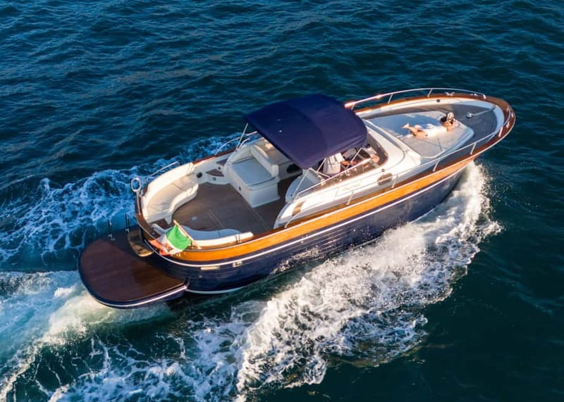 Capri : 2 Hours Private Boat from Capri - Authentic Experiences and Guide Insights