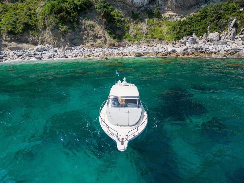 Capri- Amalfi Coast :Speed Boat - Accessibility and Group Type