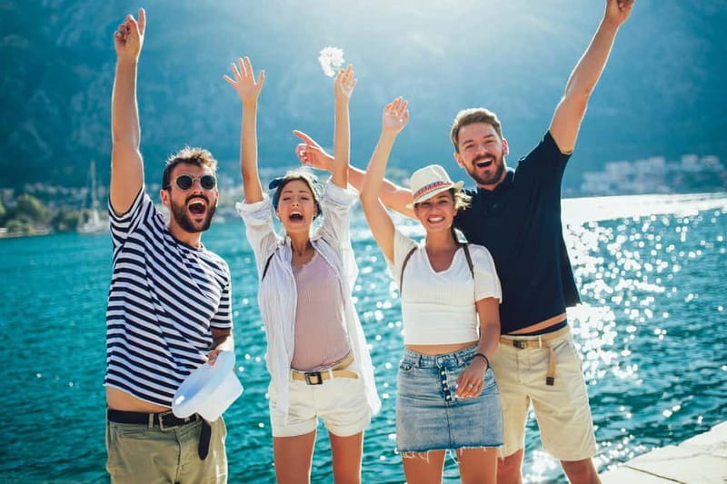 Capri: Boat tour Adventure Cave Swim Beaches & Island Visit - Who Should Consider This Tour?