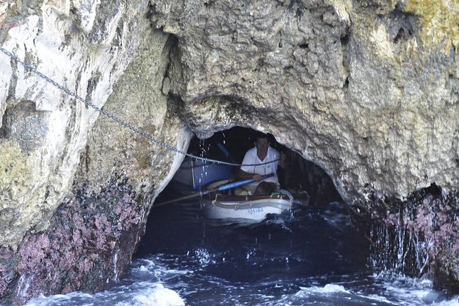 Capri Boat Tour With Blue Grotto Review - Positive Guest Experiences