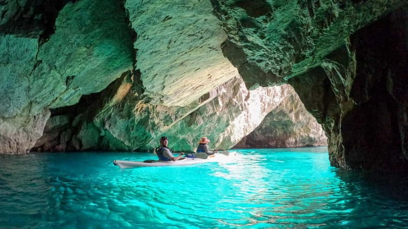 Capri: Caves and Beaches Kayaking Tour with GoPro Photos - The Guides: Knowledge and Personal Touch