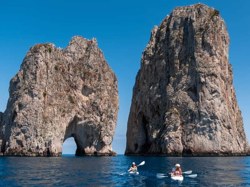 Capri: Caves and Beaches Kayaking Tour with GoPro Photos - FAQ