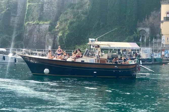 Capri Cruise Small Group From Sorrento - Island Attractions