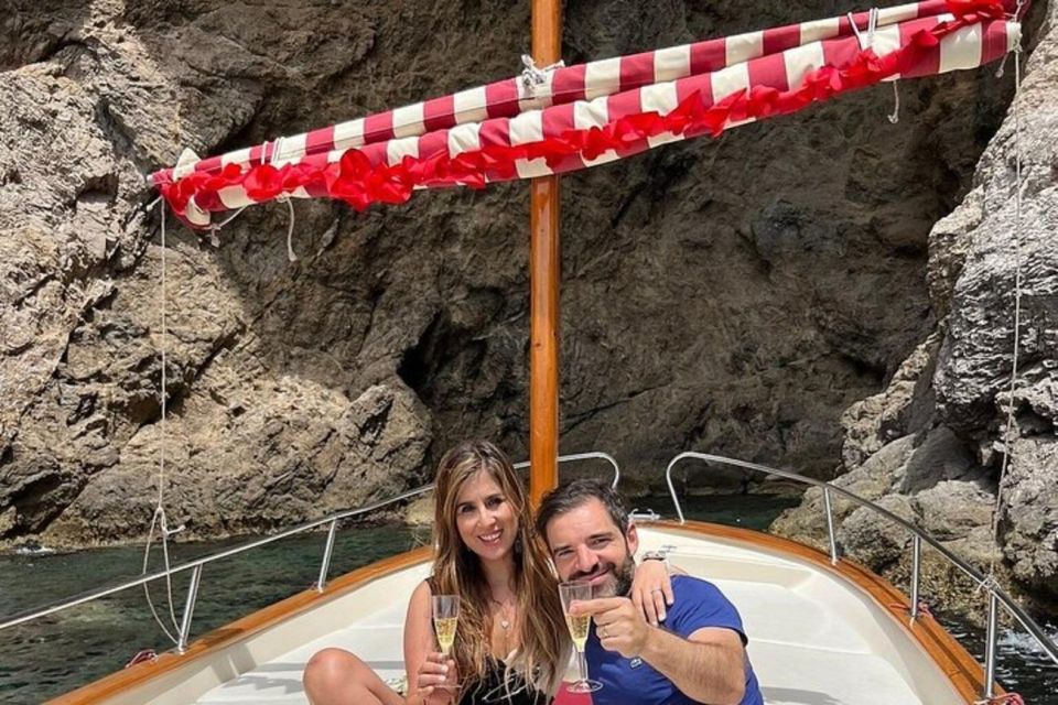 Capri Half Day Private Boat Tour From Capri (4 Hours) - Capri Coastline Exploration
