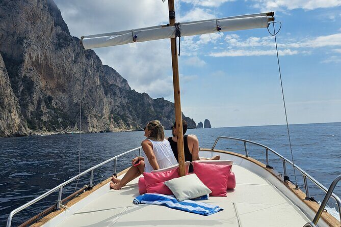 Capri in 3 Hours The Best of the Island by Private Classic Gozzo - Itinerary Breakdown: What You’ll See and Do