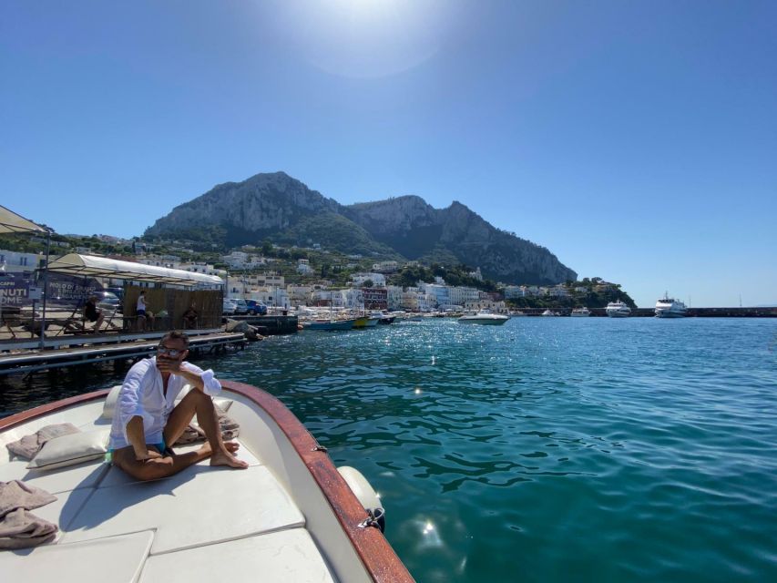 Capri: Island and Grottos Boat Cruise With Snacks and Drinks - Booking Process