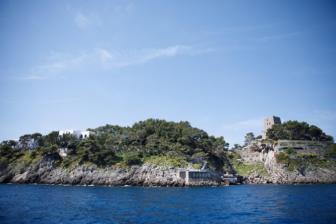 CAPRI & POSITANO From Sorrento - 28FT Boat - Good To Know