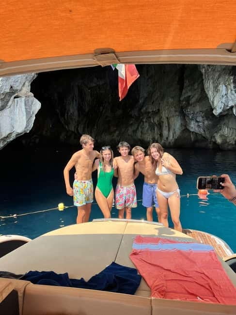 Capri: Premium Boat Tour and City Tour - All Inclusive - An In-Depth Look at the Experience