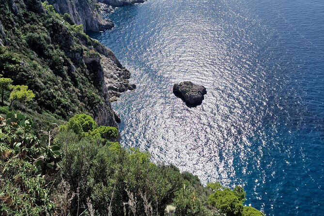 Capri Private Boat Tour From Capri (2 Hours) - Swimming and Sightseeing