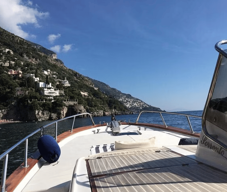 Capri: Private Boat Tour with Aperitif Included - Key Points