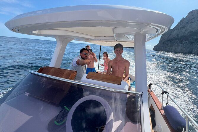 Capri Secret Corners by Private Boat with Local Skipper - FAQ