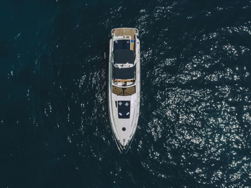 Capri: Tour on a Yacht and Visit to the Grotto - Activity Description and Itinerary