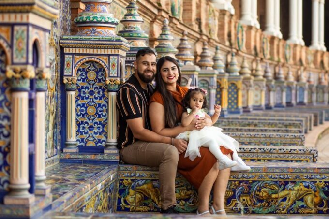 Captivating Photography and Video Portrait in Seville - Explore the Iconic Plaza España