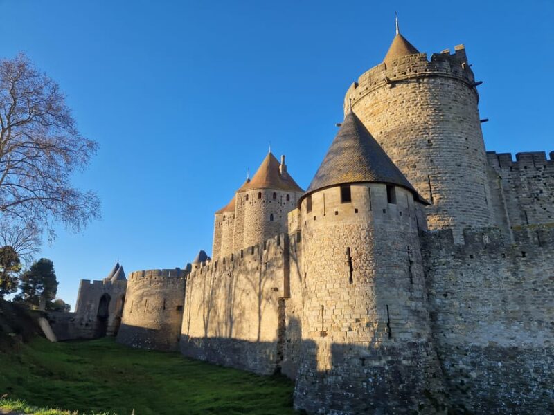 Carcassonne: Viollet-Le-Ducs Medieval City - The Legend of Dame Carcas
