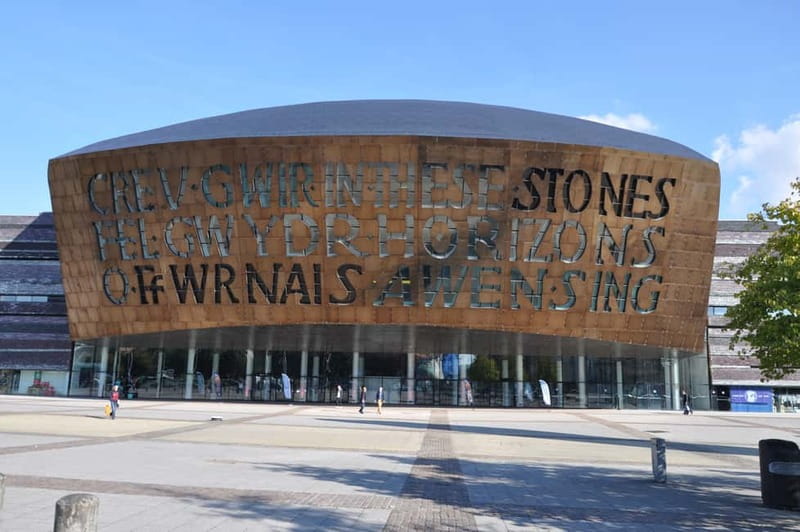 Cardiff Day Tour from London with Local Guide (Visit Wales) - What the Reviews Say