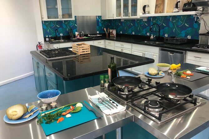 Caribbean Sip'n'Cook Cooking Class in Sint Maarten - Key Points