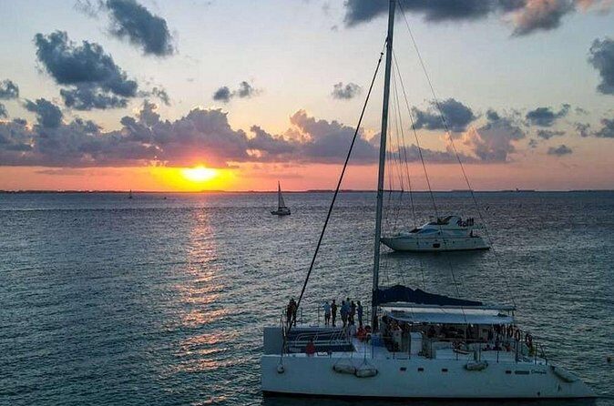 Caribbean Sunset to Isla Mujeres - Who Will Enjoy This Tour?