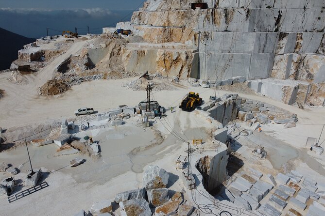 Carrara: Exclusive Marble Cave Tour Adventure in a 4x4 - Health and Safety Guidelines