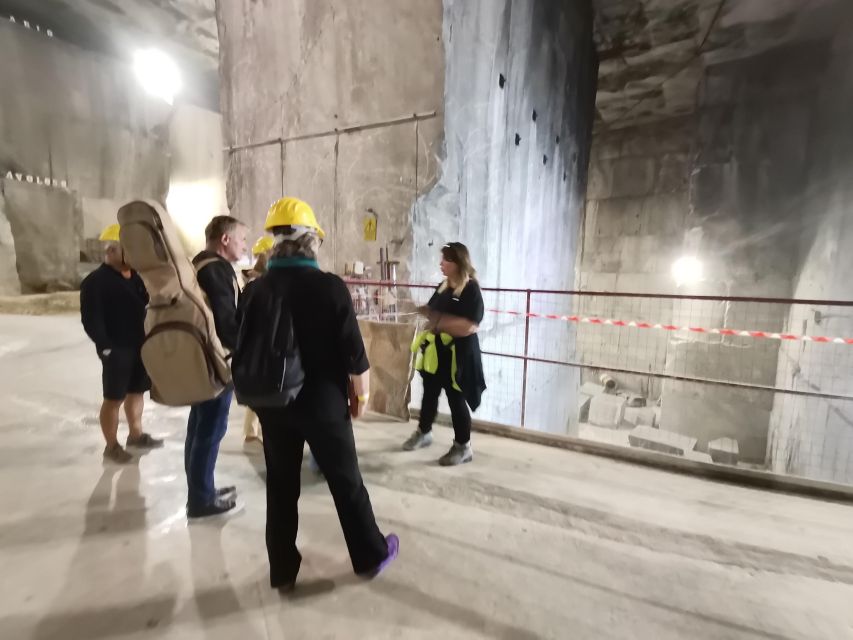 Carrara Marble-Day-Tour - Enjoy Fun, Music and Food-Tasting - Indulge in Local Flavors and Specialties