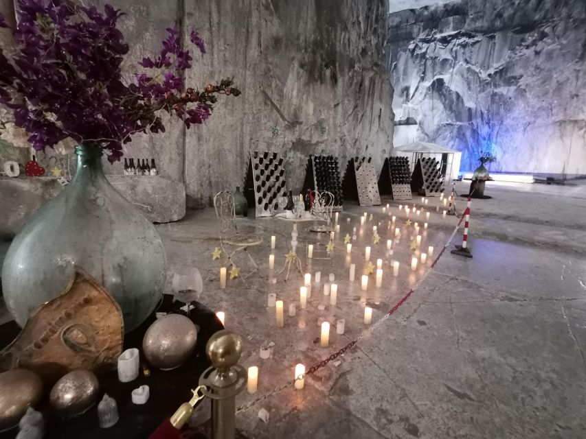 Carrara Marble-Day-Tour - Enjoy Fun, Music and Food-Tasting - Enjoy Italian Live Music and Adventure