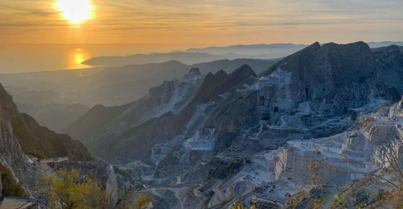 Carrara white marble quarries tour, 4X4 experience - FAQs  