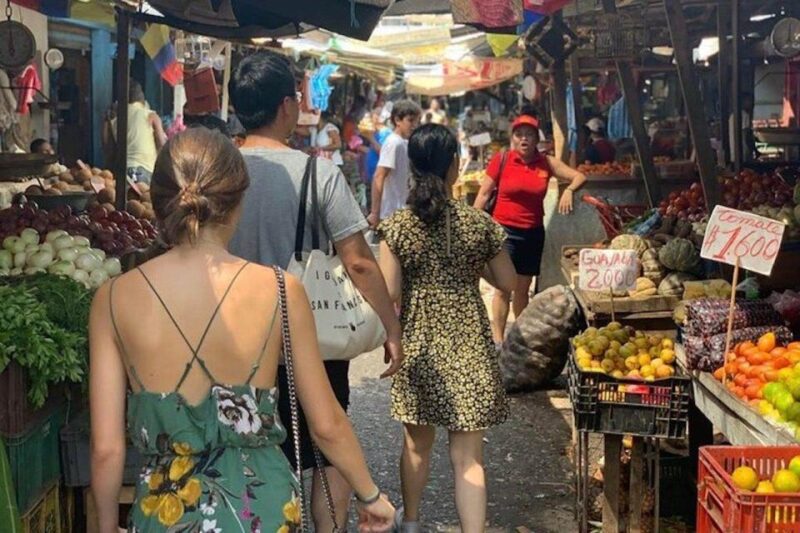 Cartagena: Bazuro Local Food Market Walking Tour - Local Vendors and Their Stories