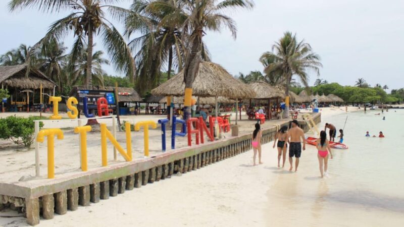 cartagena: Mucura and Santa Cruz Islands Tour spectacular - Transportation and Timing