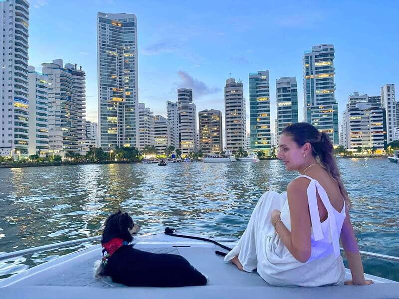 Cartagena: Private Sunset and Night Boat Tour - FAQ