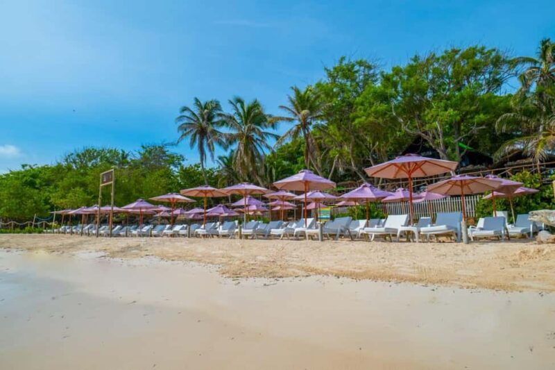 Cartagena: Rosario Island Beach Club Day Trip and OPEN BAR - The Value of the Experience