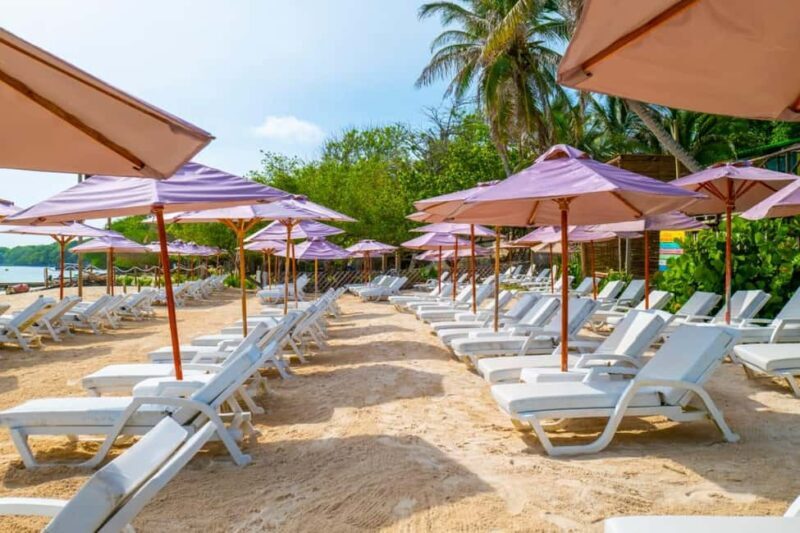 Cartagena: Rosario Island Beach Club Day Trip and OPEN BAR - FAQ