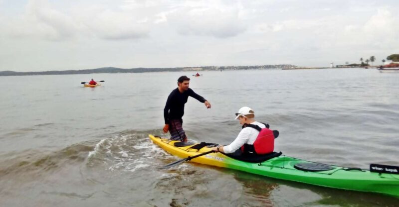 Cartagena: Sail in a Kayak Along the Beaches of Cartagena - Kayak Equipment and Safety Measures
