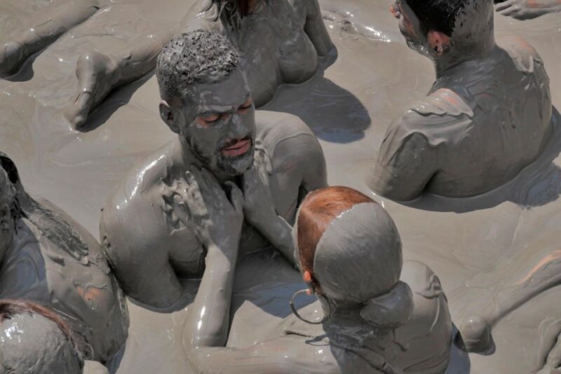Cartagena: Totumo Mud Volcano Experience - Essential Items to Bring