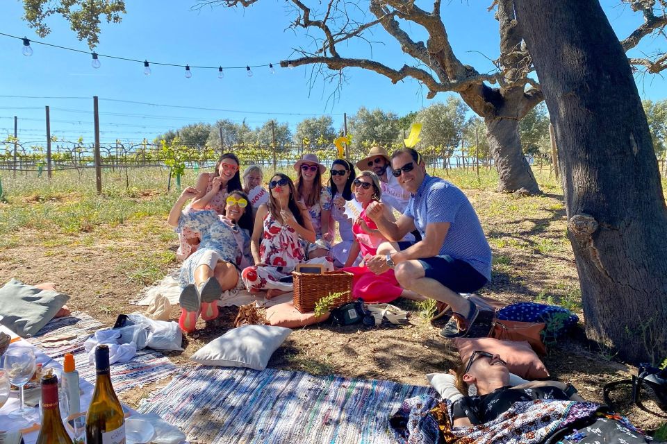 Carvoeiro: Algarve Food Tour in a Winery - Gourmet Tapas and Wine Pairing