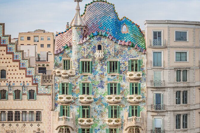 Casa Batllo Fast Track Tour with Optional White Rabbit Museum - Key Points