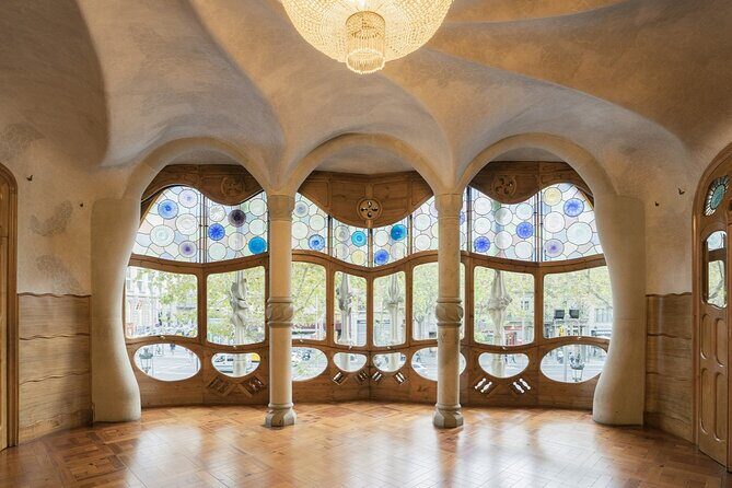 Casa Batllo Fast Track Tour with Optional White Rabbit Museum - FAQs