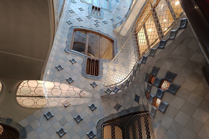 Casa Batlló First Access Insider Tour With Chocolate Breakfast - Who Should Consider This Tour?