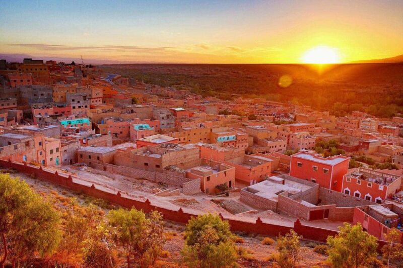 Casablanca: 6 Days Tour Blue City, Fes, Desert & Marrakech - Full Day in Fes